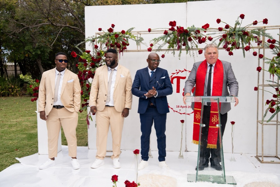 Wedding ceremony by Dr. Gerrit Rademeyer in De Kuilen